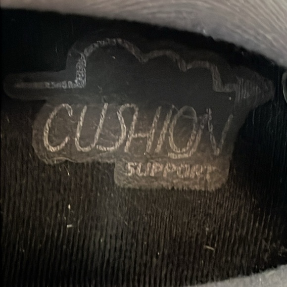 Brooks Adrenaline Cushion Support Sneakers - Picture 9 of 9